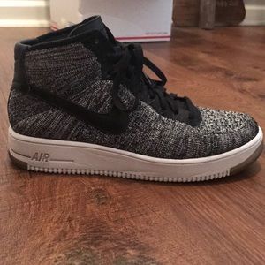 Nike Airforce 1 Flyknit Black/White